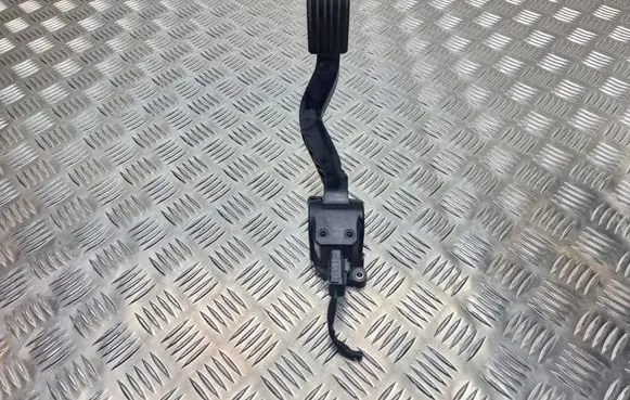 Citroen C4 I Accelerator throttle pedal 0280755041 9680565880