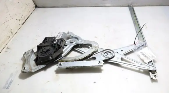 Renault Megane II Front window lifting mechanism without motor