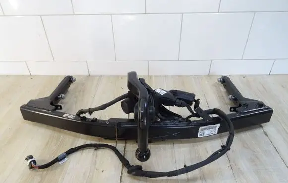Audi A4 S4 B9 Tow bar set 8W0800941M