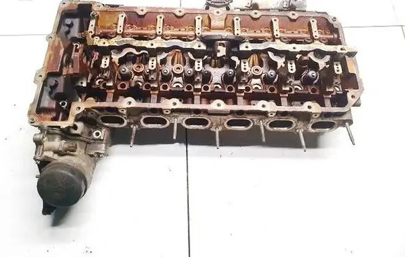 BMW 5 E60 E61 Engine head 7535319 a0265820