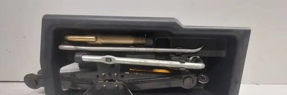 Mitsubishi Grandis Lift Jack 5413