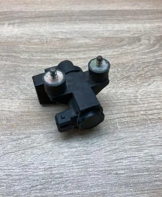 BMW 5 E60 E61 Turbo solenoid valve 722796010 6116300