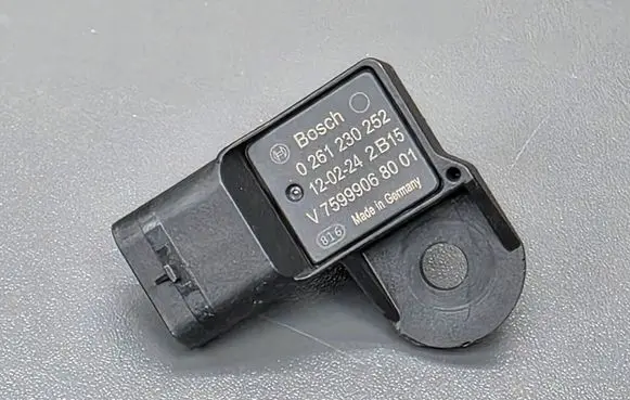 Citroen DS5 Air pressure sensor 0261230252 7599906 1202242B15
