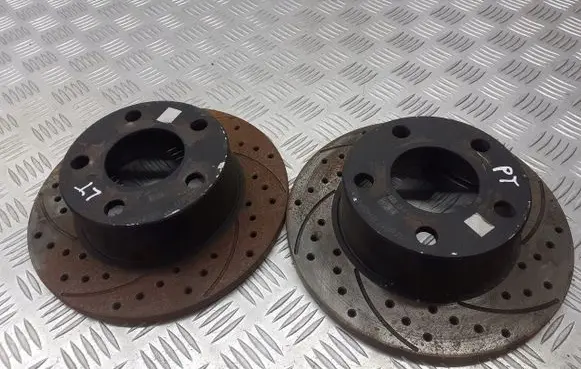 Audi A6 S6 C5 4B Rear brake disc