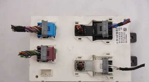 Mercedes-Benz Vito Viano W447 SAM control unit A4479005807 A4479016402 A4479022704