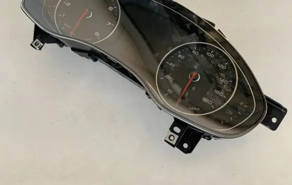 Audi A7 S7 4G Speedometer (instrument cluster) 4G8920985N