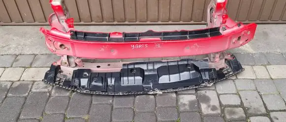 Toyota Yaris Front bumper support beam 