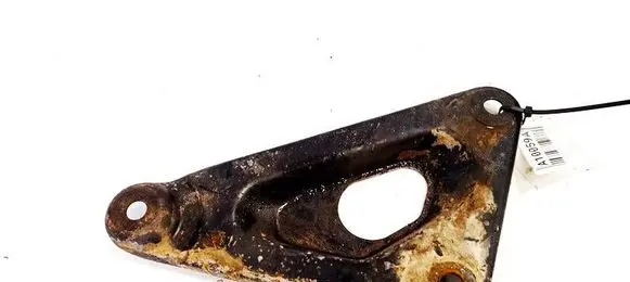 Opel Zafira A Engine mounting bracket 