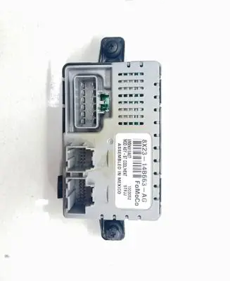 Jaguar XF X250 Seat heating relay 8X2314B663AG 1003052 6MXN919A07