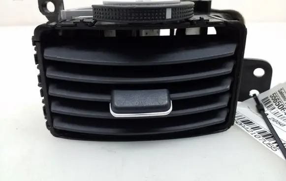 Toyota Corolla Verso AR10 Dashboard side air vent grill/cover trim 5565064010
