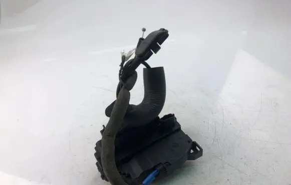 Renault Megane III Coupe door lock (next to the handle) 805020001R