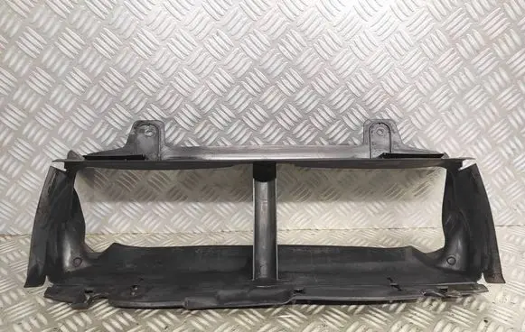 Ford Focus Intercooler air guide/duct channel BM518314BC BM51-8314-BC