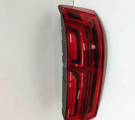 Audi Q7 4M Rear/tail lights 4M0945094E