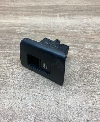 BMW X5 E53 Electric window control switch 8385955