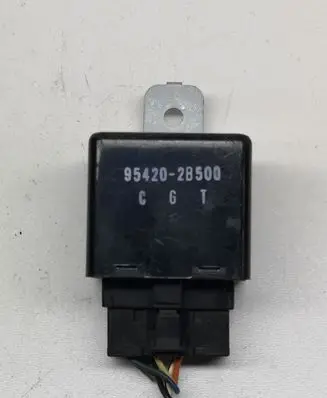 Hyundai Santa Fe Window wiper relay 954202B500