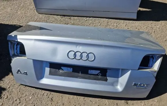 Tailgate/trunk/boot lid