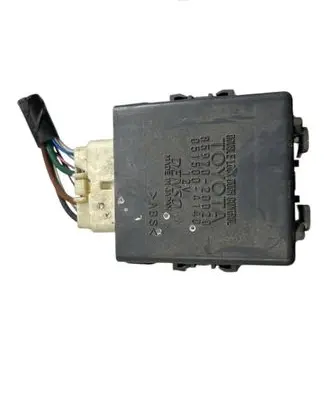 Toyota Avensis T270 Door control unit/module 8597020020 0515004140