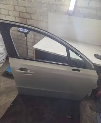 Peugeot 508 Front door 