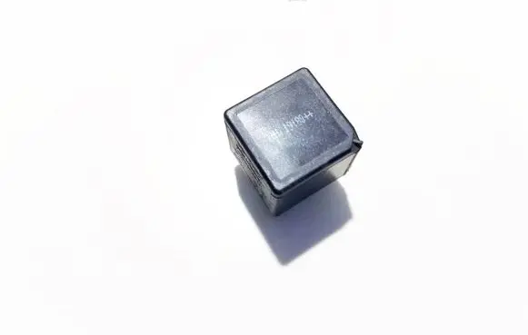 Volvo XC90 Other relay 5m5t14b19dca v23136-a1-x64