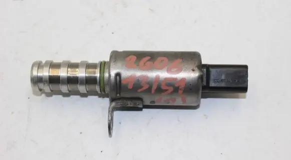 BMW 1 F20 F21 Camshaft vanos timing valve 7587760