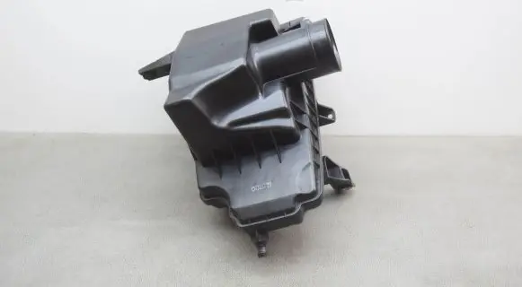 Nissan Rogue Air filter box