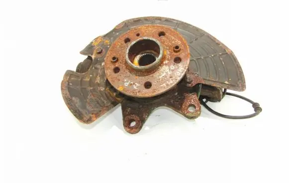 Mercedes-Benz ML W163 Rear wheel hub