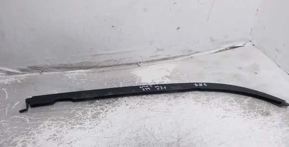 BMW 5 E39 Under headlight/headlamp trim 51138159305 8159305