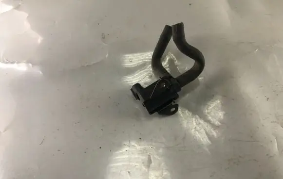 Mitsubishi Pajero Pinin Valve vacuum MR514033