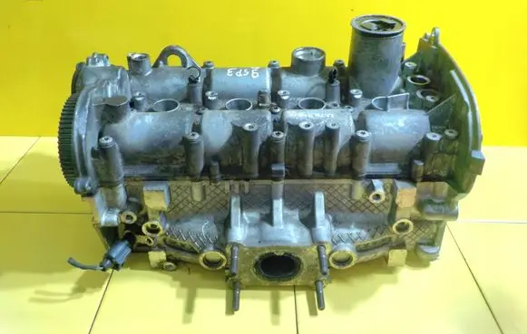 Audi A1 Engine head 04E103475AM CZC