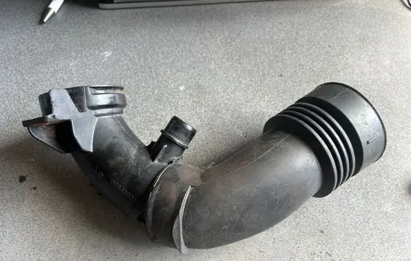 Peugeot Partner Air intake hose/pipe 9684362180 41856B 81067R01