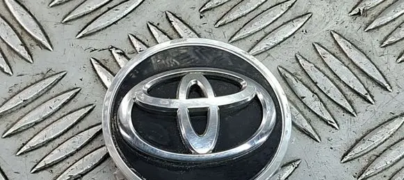 Toyota C-HR I Original wheel cap 