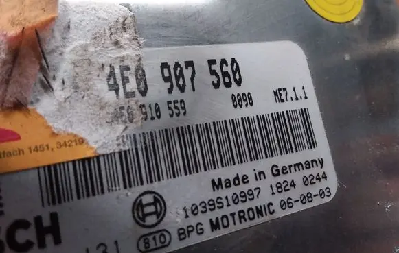 Audi A8 S8 D3 4E Engine control unit/module 4E0907560 4E0910560KX