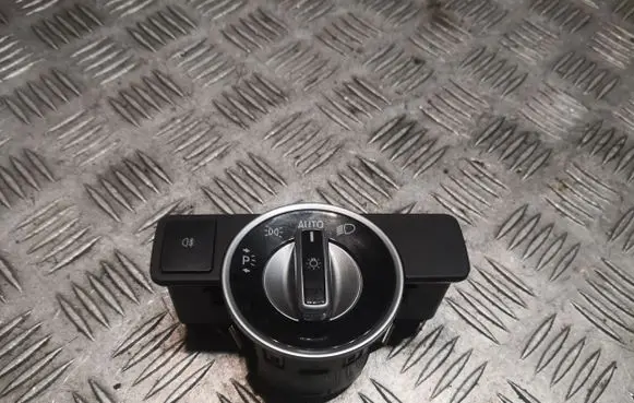 Mercedes-Benz E W212 Light switch 2129050551 A2129050551