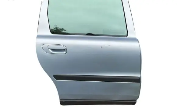 Volvo V70 Rear door