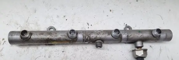 Audi A8 S8 D3 4E Fuel main line pipe 057130089K