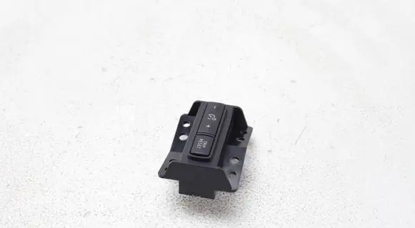 Nissan X-Trail T32 Cruise control switch 