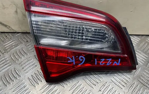 Subaru Legacy Tailgate rear/tail lights