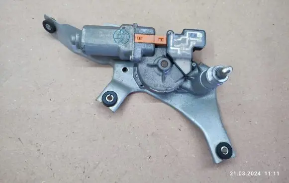Honda Civic IX Rear window wiper motor