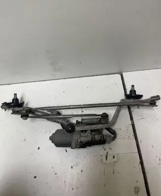 Toyota Auris 150 Front wiper linkage and motor 8511002190