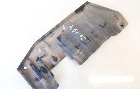 Mitsubishi Lancer X Engine splash shield/under tray mn154382