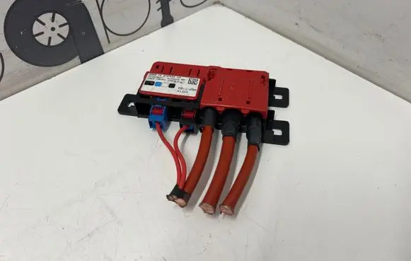 BMW i4 Current control relay 8717954