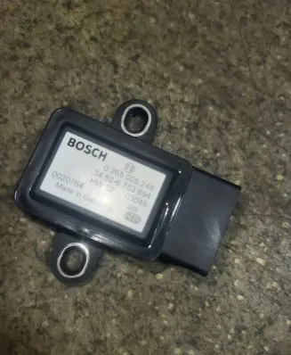 BMW 5 E39 ESP acceleration yaw rate sensor 34526753694 0020764 0265005248