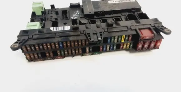 BMW X5 E53 Fuse module 8380409