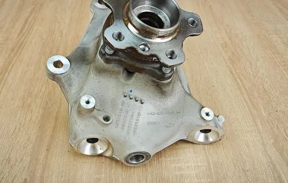BMW 4 G22 G23 G24 G26 Front wheel hub spindle knuckle 6892510