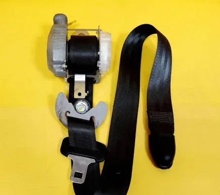 Hyundai i30 Front seatbelt 7P1620P 888202R900