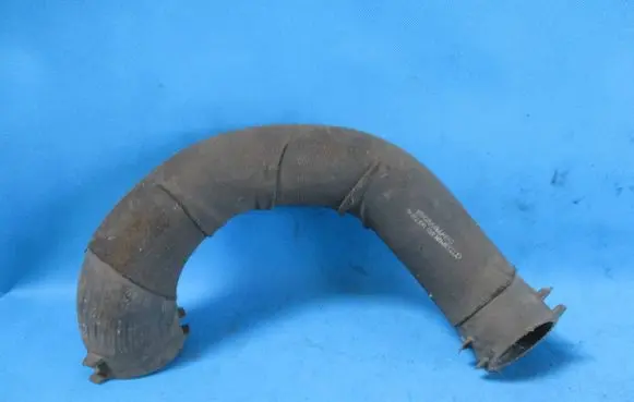 Audi Q5 SQ5 Intercooler hose/pipe 8R0145738N