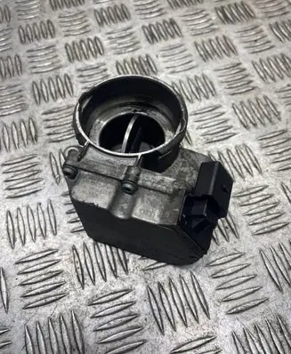 Volkswagen Caddy Throttle valve 030128063