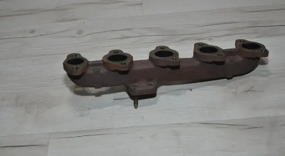 Peugeot 2008 I Exhaust manifold
