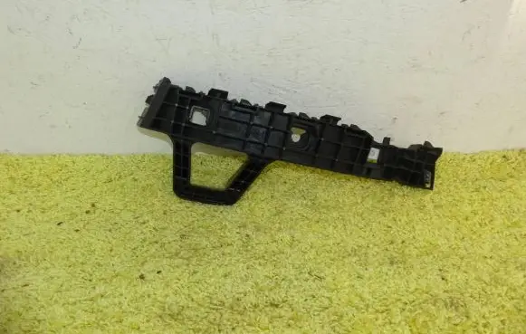 KIA Xceed Rear bumper mounting bracket 86616-j7ca0