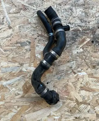 Volvo V40 Engine coolant pipe/hose 307628
